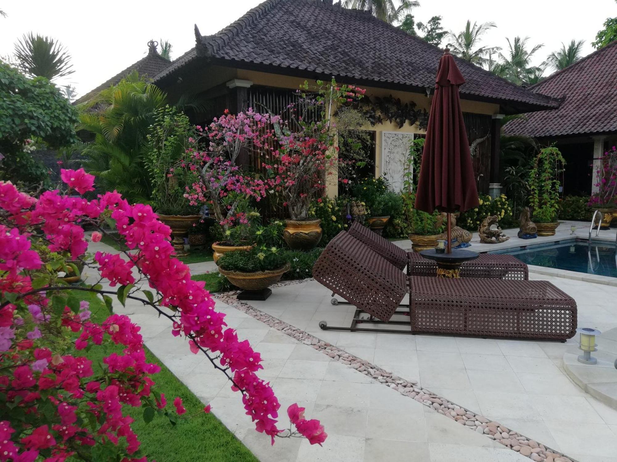 Villa Gusmania Candi Dasa  Exterior photo