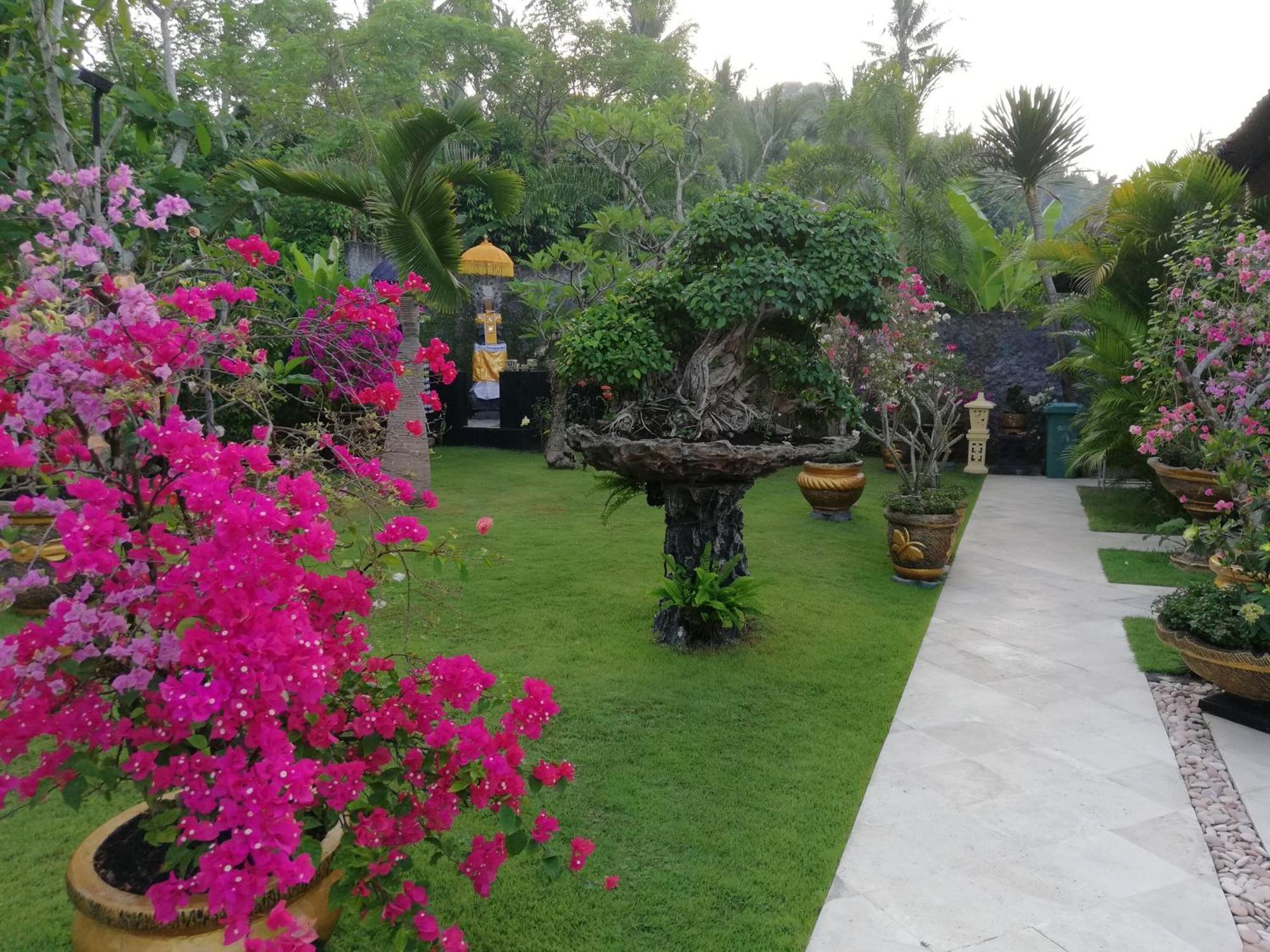 Villa Gusmania Candi Dasa  Exterior photo