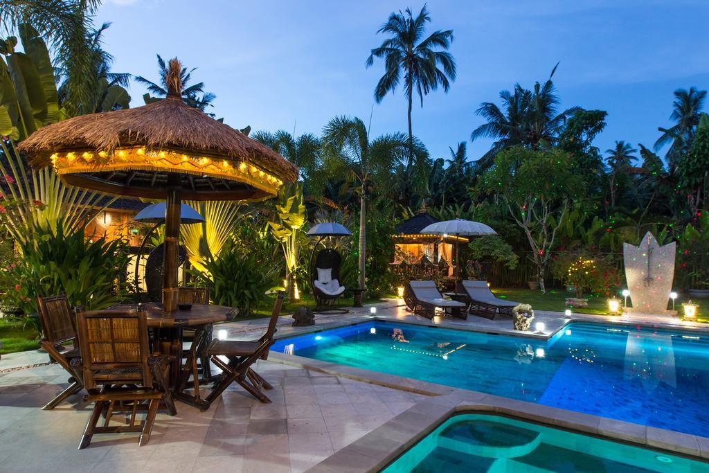 Villa Gusmania Candi Dasa  Exterior photo